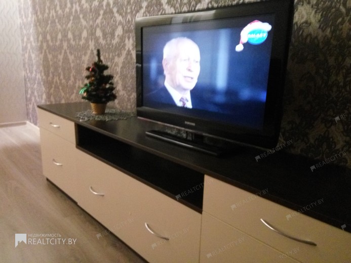 Жилой фонд 3-х комнатные Аренда