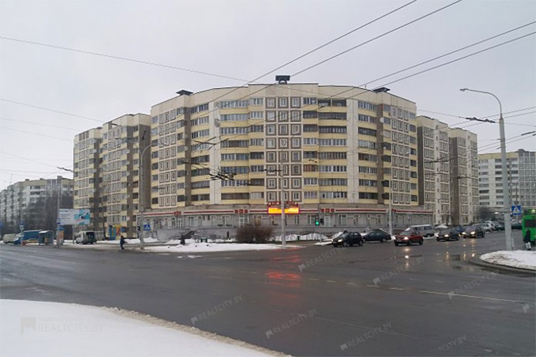 Жилой фонд 4-х комнатные Продажа