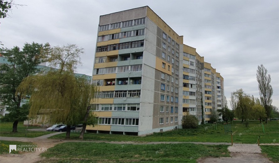 Жилой фонд 4-х комнатные Продажа
