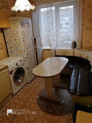 Жилой фонд 4-х комнатные Продажа