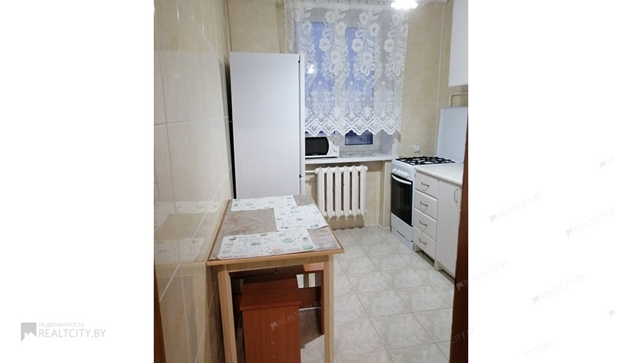 Жилой фонд 3-х комнатные Аренда
