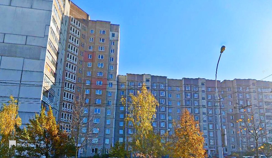 Жилой фонд 4-х комнатные Продажа