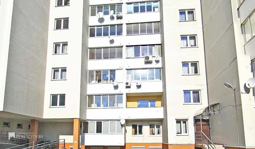 Жилой фонд 3-х комнатные Продажа